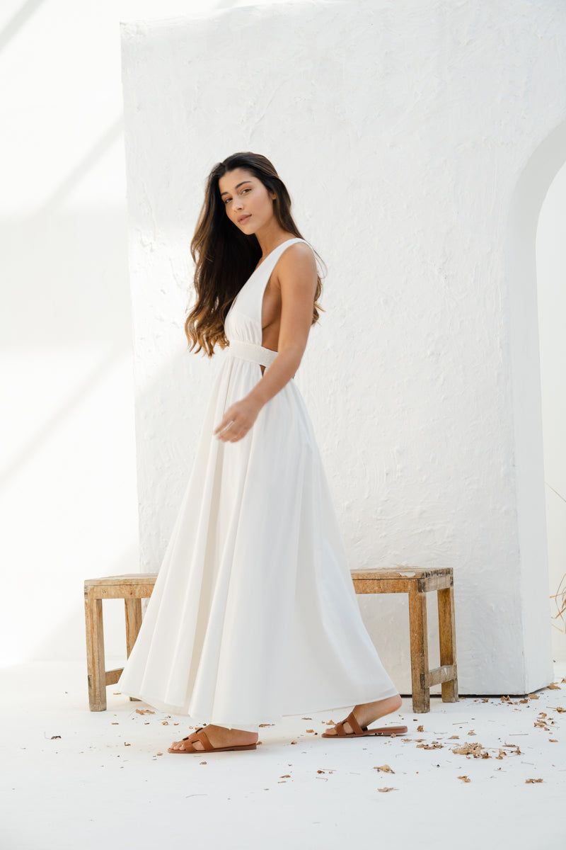 Flowy white on sale maxi dress