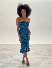 Load image into Gallery viewer, Luiza Sheering Dress in Green Leopard