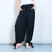 Load image into Gallery viewer, Tie-hem Balloon drawstring pants in Black