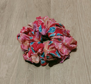 Scrunchie in Melon and Pink Floral